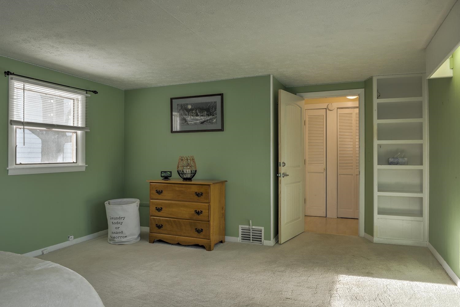 29 Russell Street Keene, NH 03431 - Photo 9 of 40 Gallery Image 9