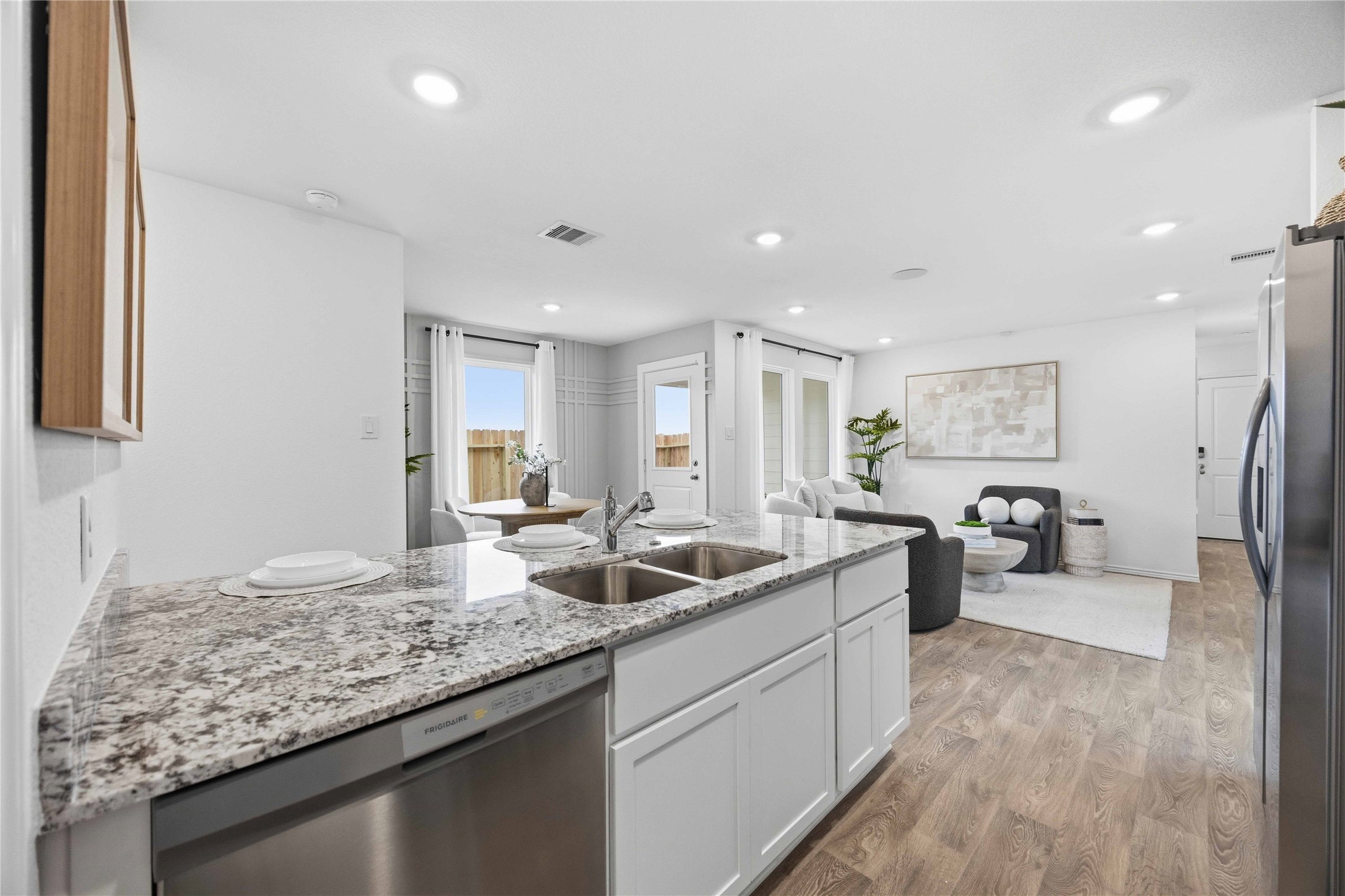 6011 Pineapple Street Houston, TX 77048 - Photo 18 of 23