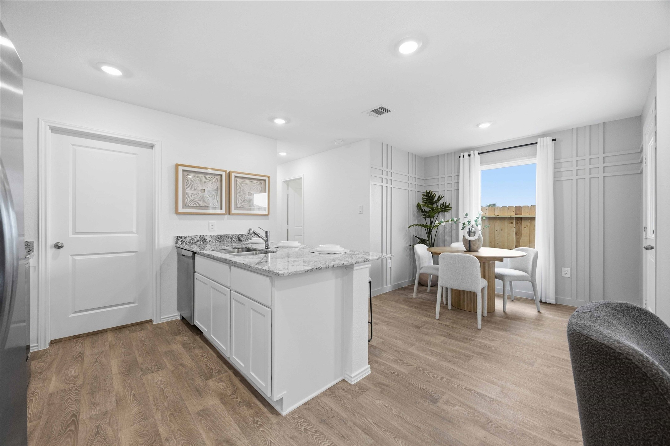 6011 Pineapple Street Houston, TX 77048 - Photo 9 of 23