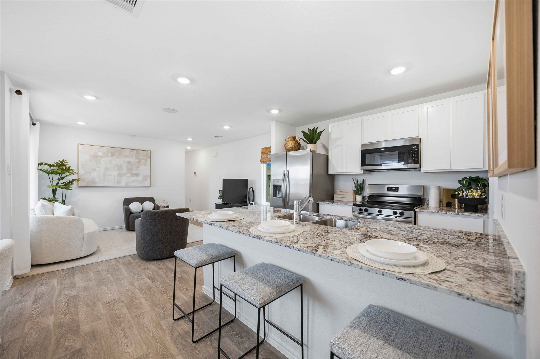 6011 Pineapple Street Houston, TX 77048 - Photo 10 of 23