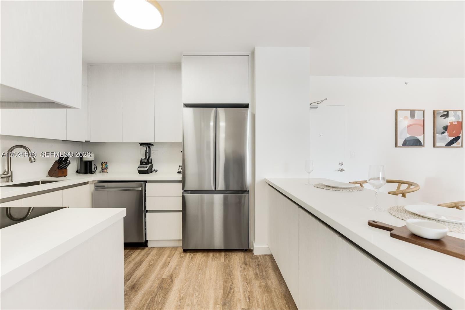 1500 Bay Road, Unit 416S Miami Beach, FL 33139 - Photo 11 of 20