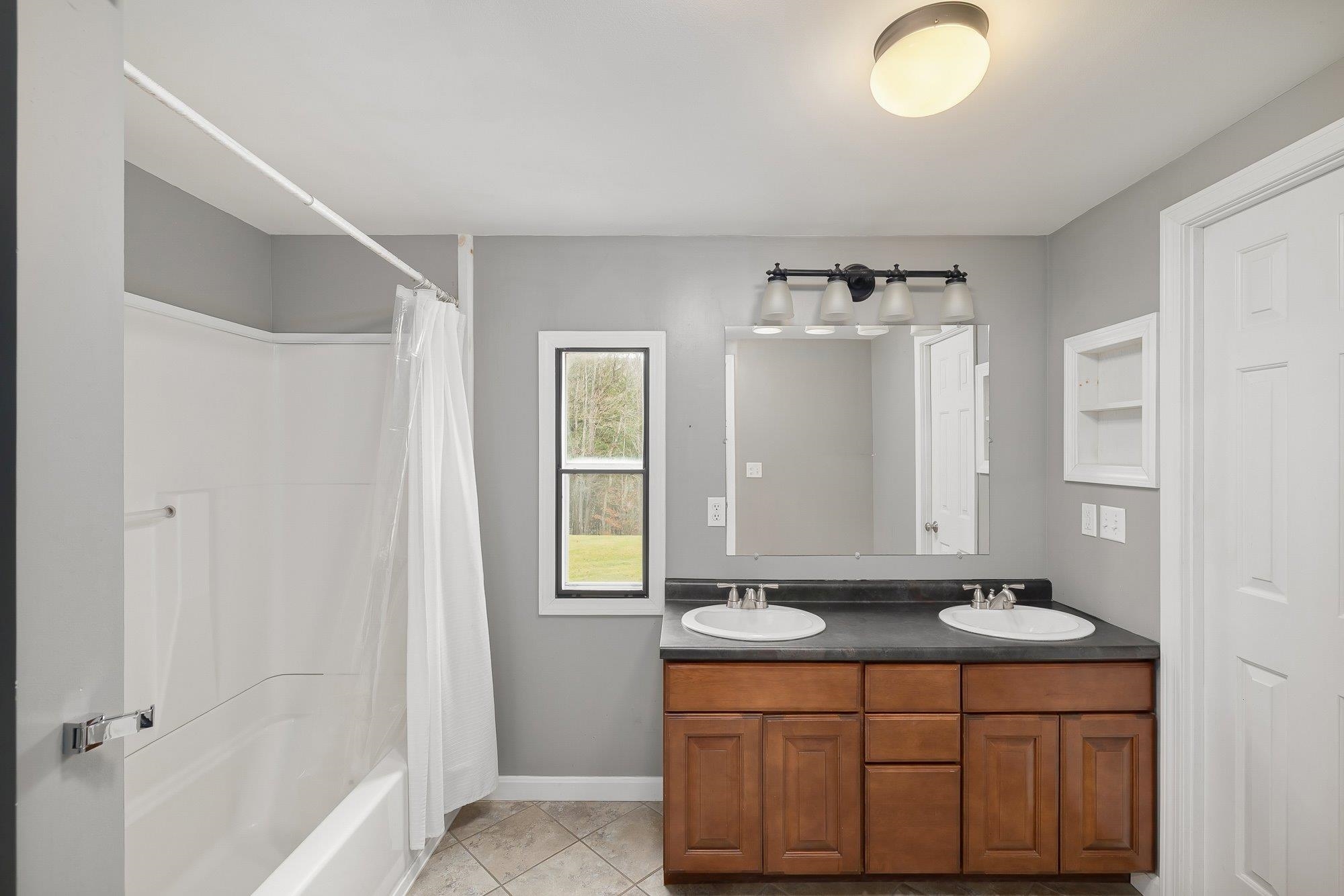 139 Cemetery Road Moretown, VT 05602 - Photo 18 of 21