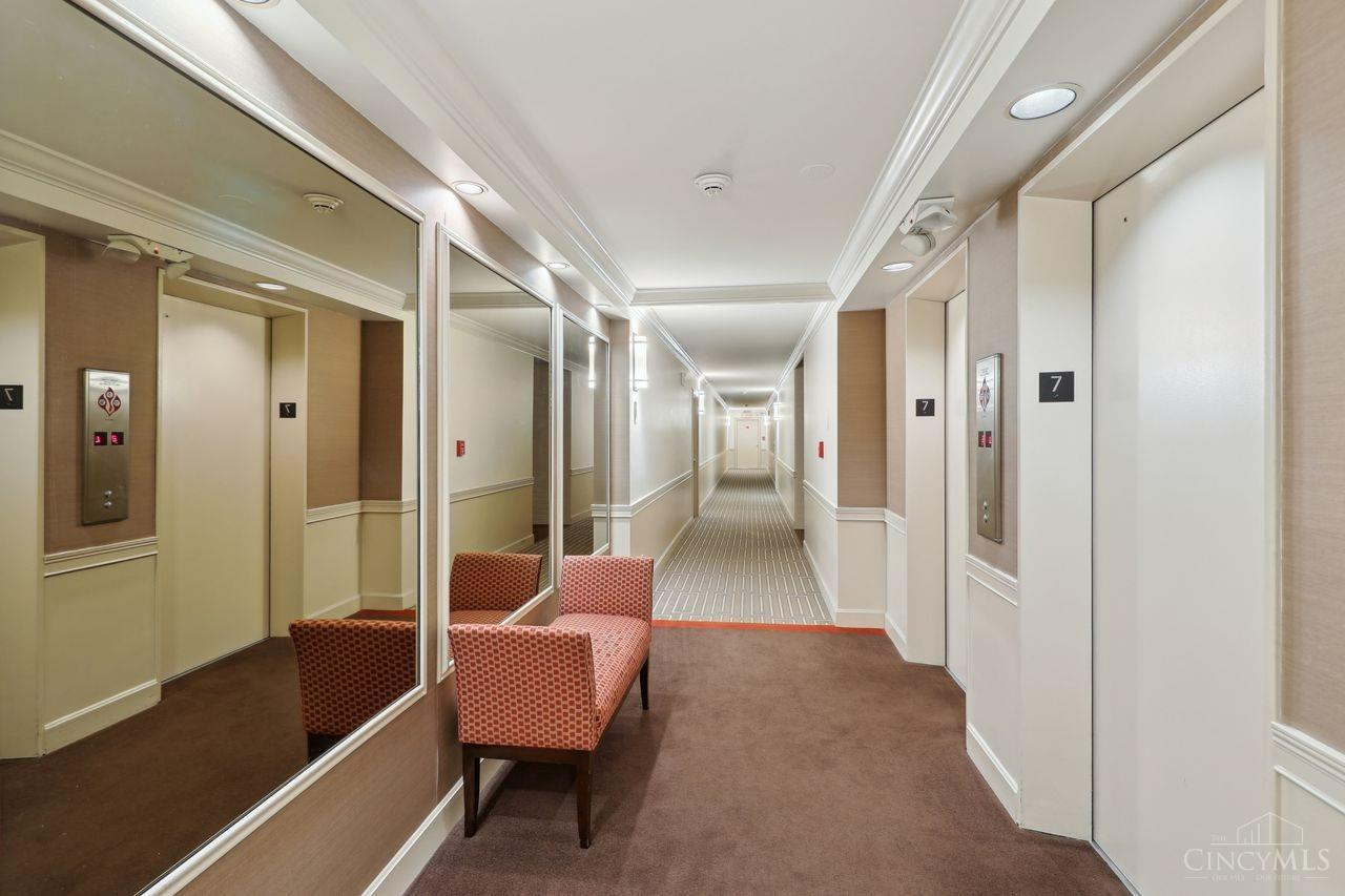 2324 Madison Road, Unit 707 Cincinnati, OH 45208 - Photo 6 of 36 Gallery Image 6