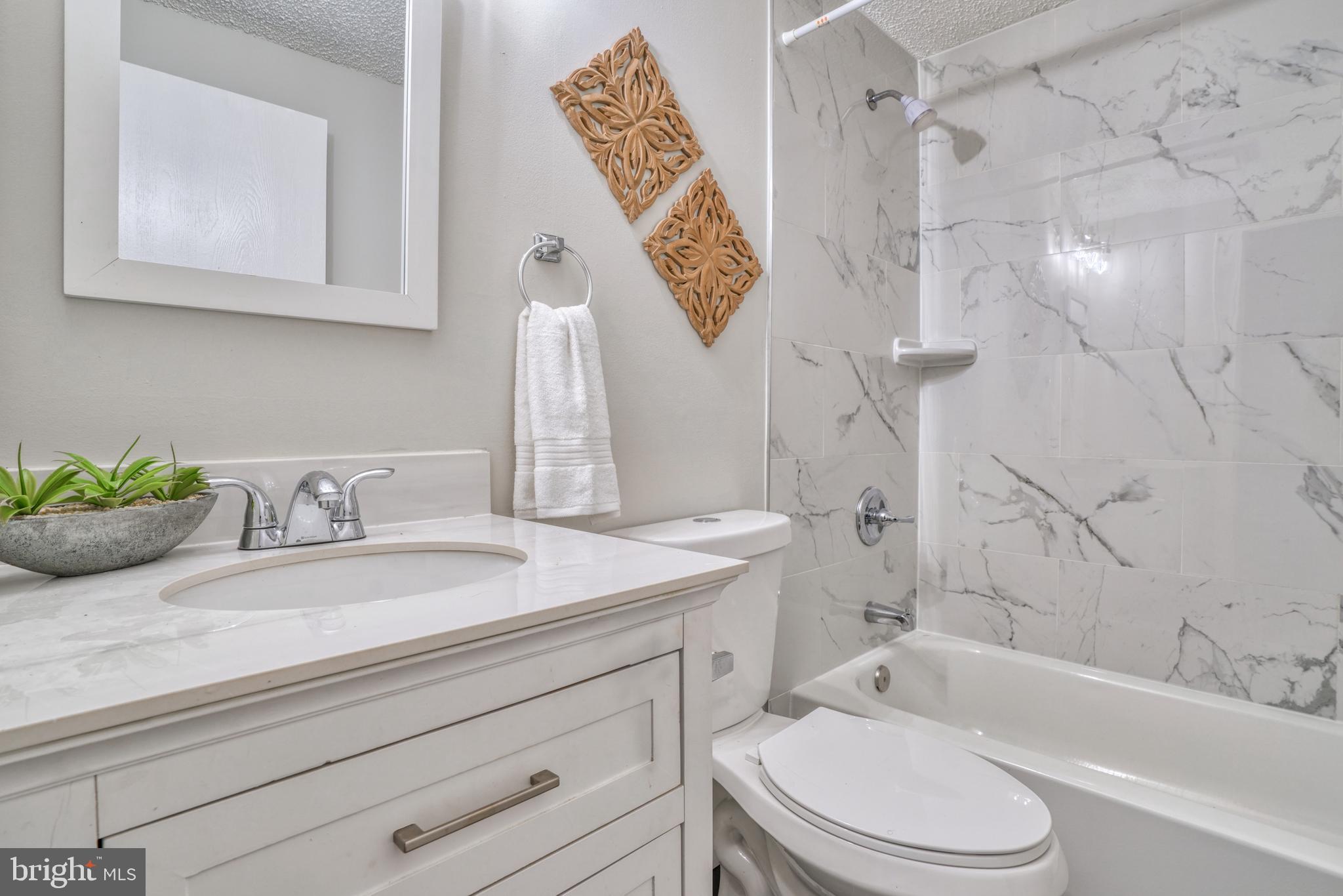 516 Wyeth Street Baltimore, MD 21230 - Photo 2 of 28