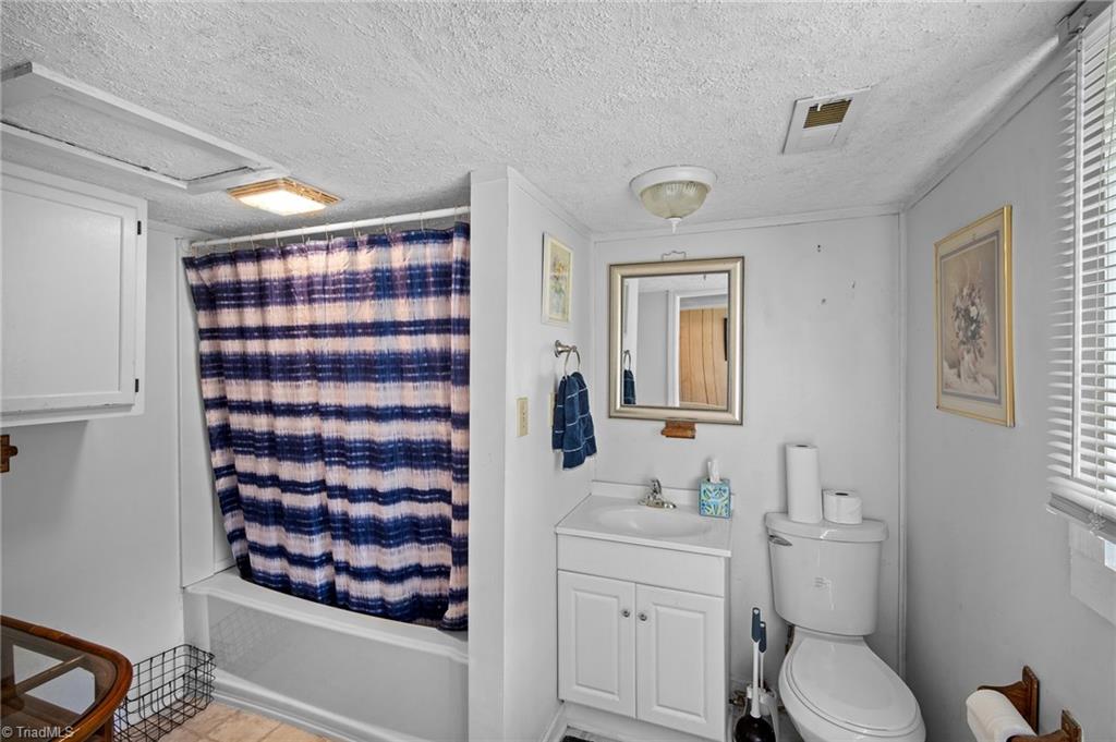 407 Riverside Drive Lexington, NC 27292 - Photo 17 of 30 Gallery Image 17