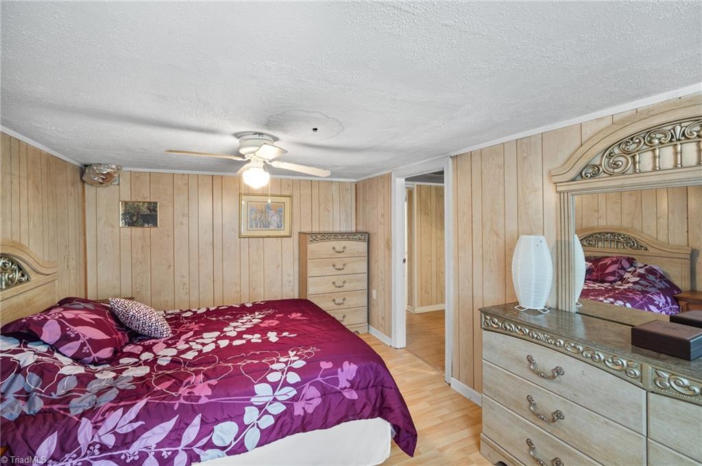 407 Riverside Drive Lexington, NC 27292 - Photo 21 of 30 Primary Bedroom