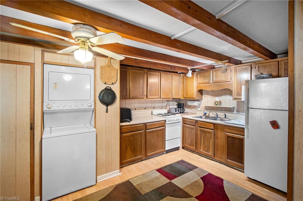 407 Riverside Drive Lexington, NC 27292 - Photo 8 of 30 Gallery Image 8