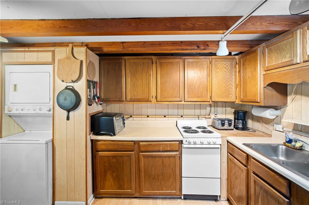 407 Riverside Drive Lexington, NC 27292 - Photo 9 of 30 Gallery Image 9
