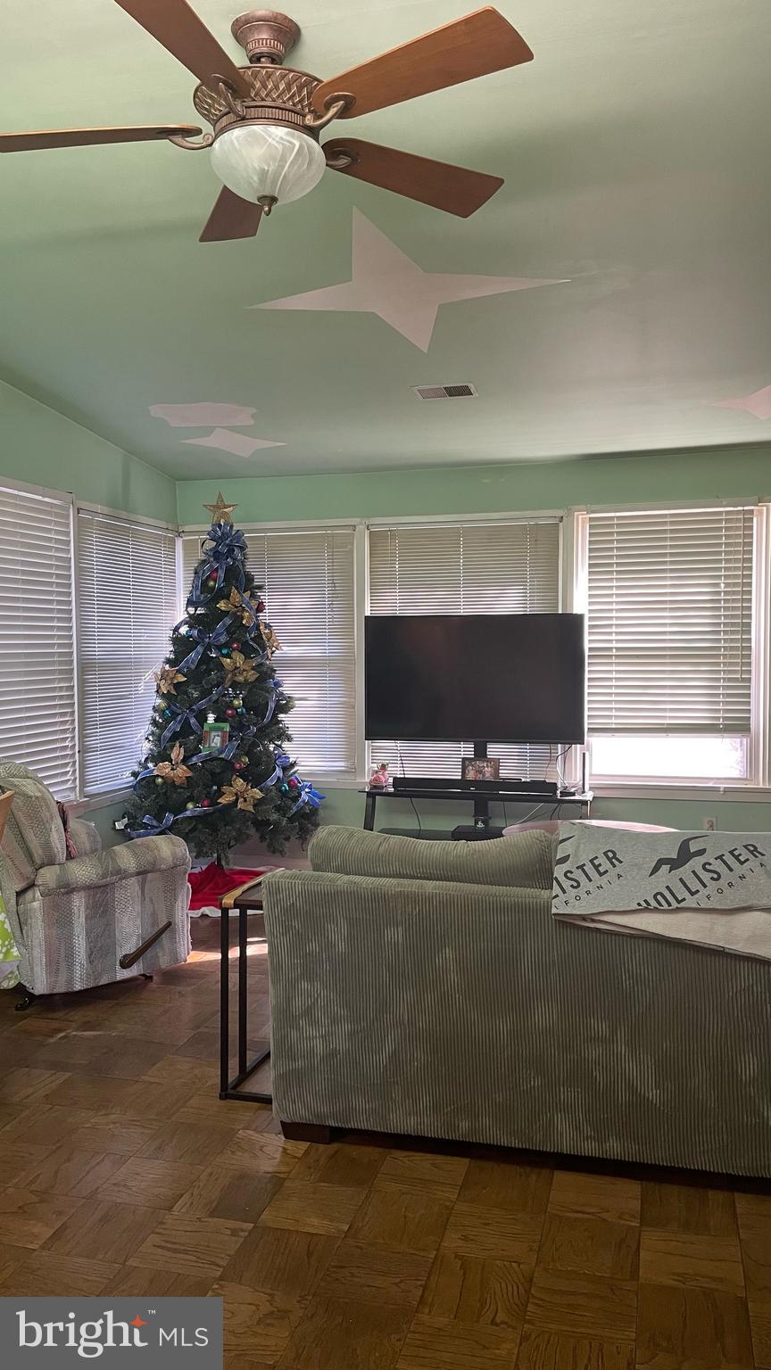 7200 Alger Road Falls Church, VA 22042 - Photo 3 of 6 Gallery Image 3