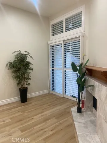 $3,500 | 5727 Etiwanda Avenue, Unit 3, Tarzana, CA 91356