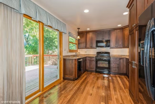 1121 Needham Road Naperville, IL 60563 - Photo 5 of 14