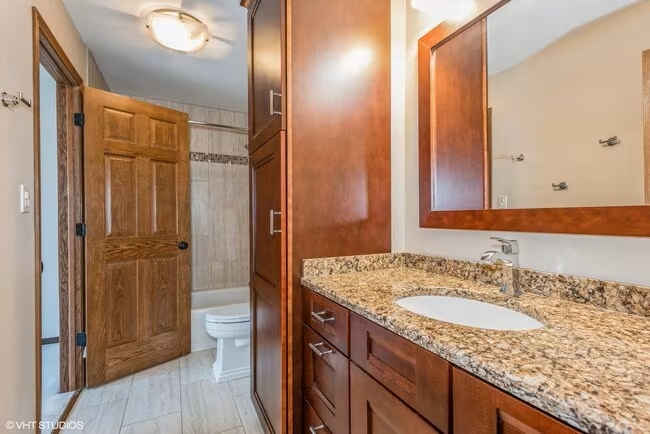 1121 Needham Road Naperville, IL 60563 - Photo 7 of 14