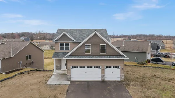 $499,900 | 1700 Misty Circle, Buffalo, MN 55313