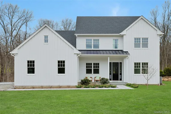 $2,850,000 | 86 Old Byram Lake Road, Armonk, NY 10504