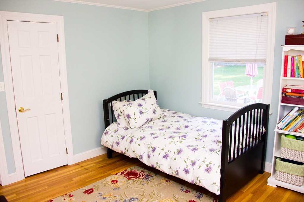 8 West Chardon Road Winchester, MA 01890 - Photo 17 of 28 Gallery Image 17