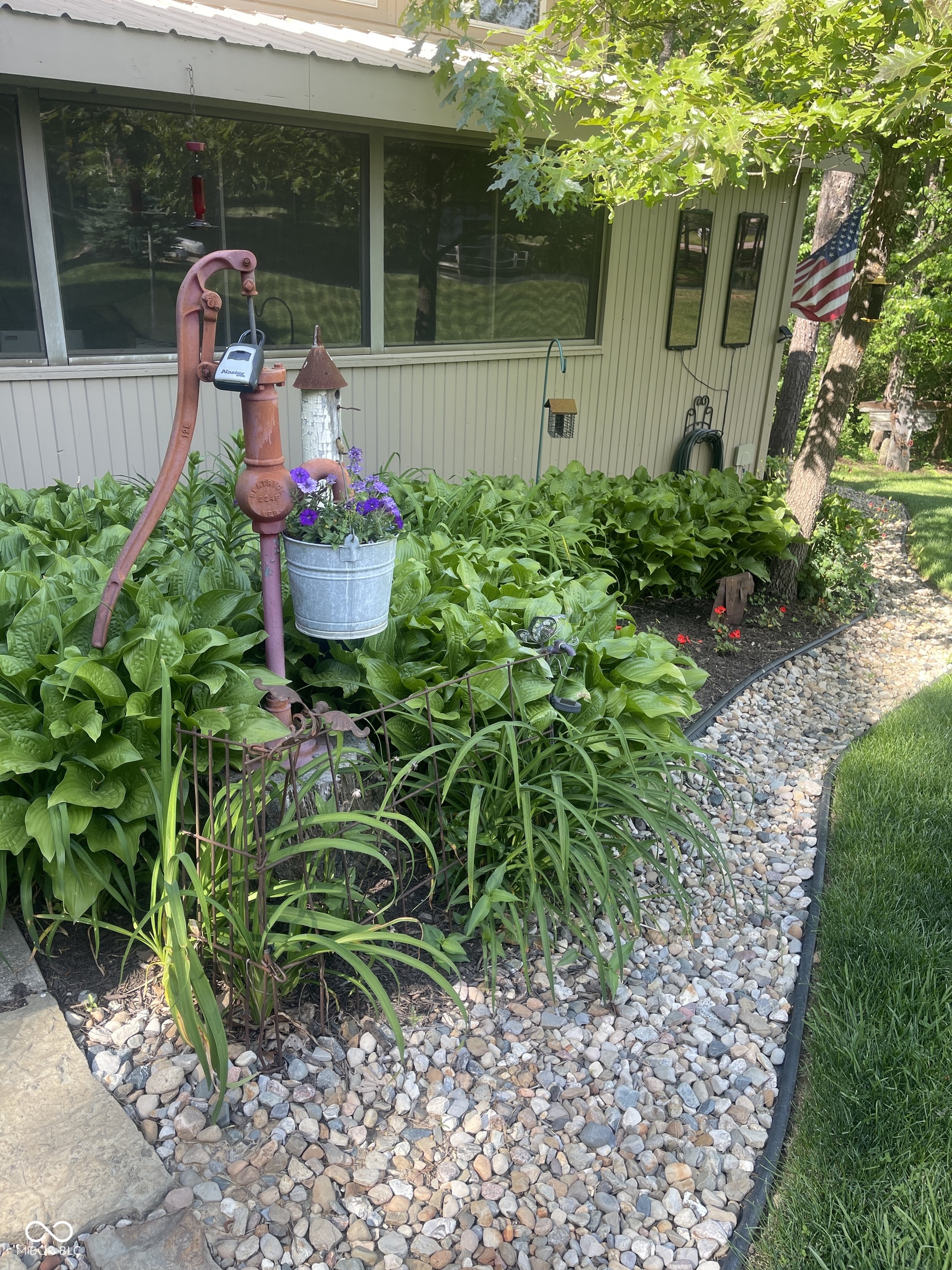 6330 Poplar Grove Road Columbus, IN 47201 - Photo 4 of 100