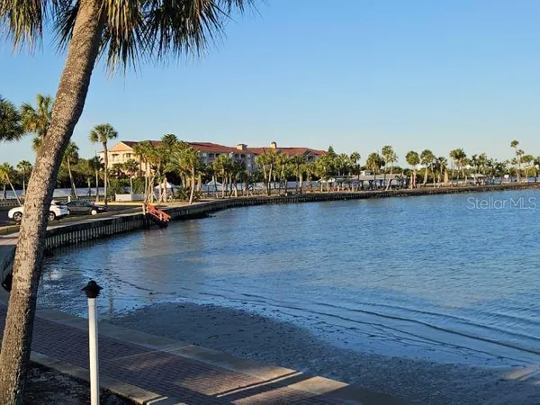 $1,300 | 4851 West Gandy Boulevard, Unit B3L14, Tampa, FL 33611