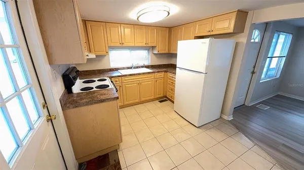 $1,300 | 4851 West Gandy Boulevard, Unit B3L14, Tampa, FL 33611