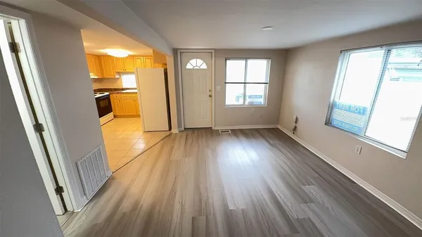 $1,300 | 4851 West Gandy Boulevard, Unit B3L14, Tampa, FL 33611