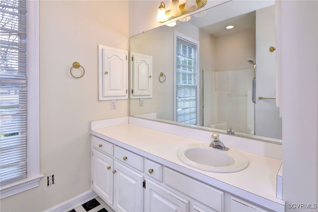 3092 North Riverside Drive Lanexa, VA 23089 - Photo 30 of 50 Primary Full bath with walk-in shower