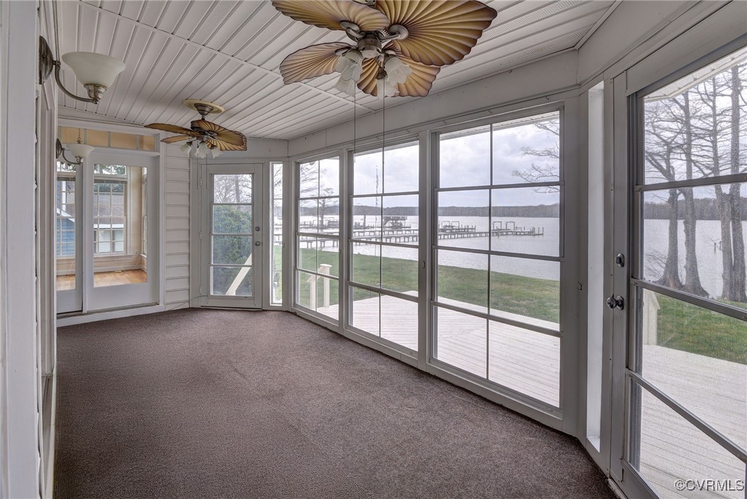 3092 North Riverside Drive Lanexa, VA 23089 - Photo 31 of 50 Three-season room with water view and ceiling fan