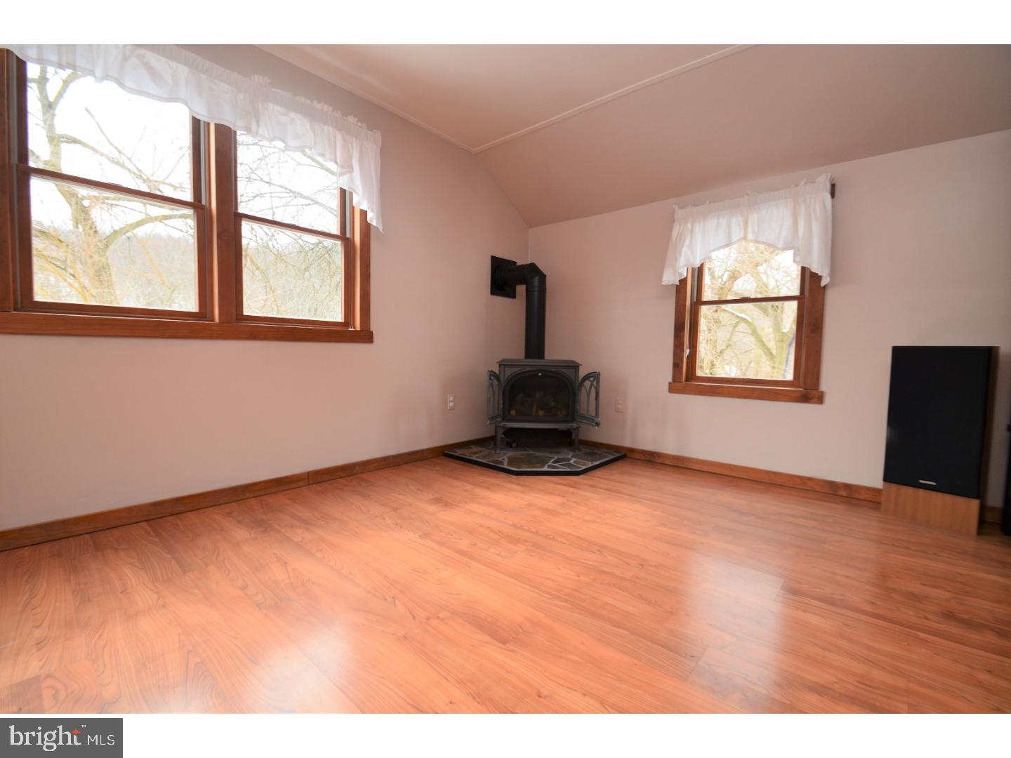 350 Cider Press Road Easton, PA 18042 - Photo 17 of 25 Gallery Image 17