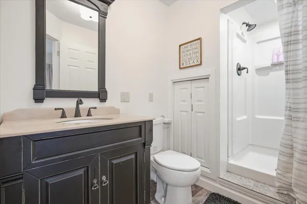 $599,000 | 219 Shoreline Drive, Unit 122, Moneta, VA 24121