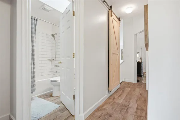 $599,000 | 219 Shoreline Drive, Unit 122, Moneta, VA 24121