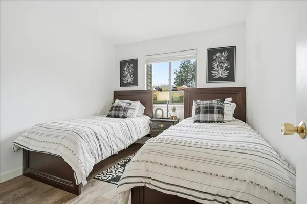 $599,000 | 219 Shoreline Drive, Unit 122, Moneta, VA 24121