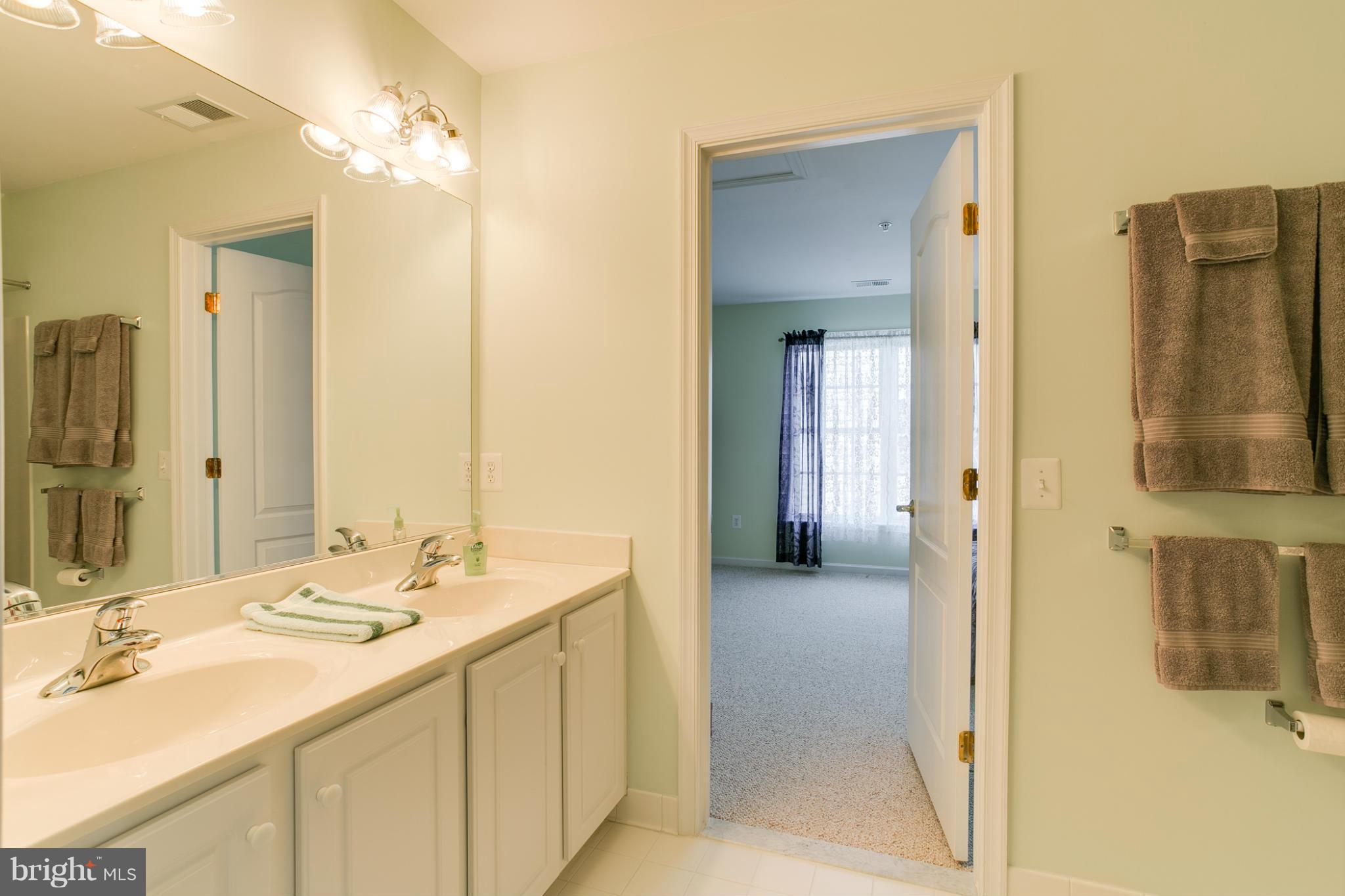 8231 Academy Road, Unit 31 Ellicott City, MD 21043 - Photo 23 of 30 Bath