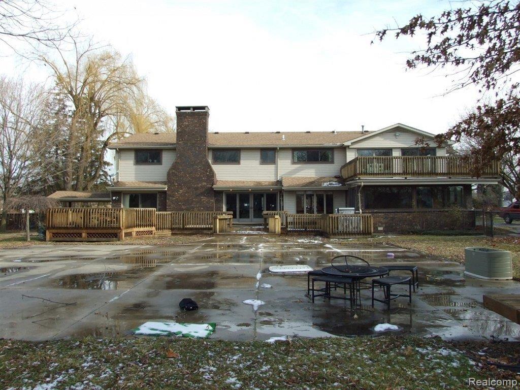 25601 Ryan Road Warren, MI 48091 - Photo 20 of 25 Rear.JPG
