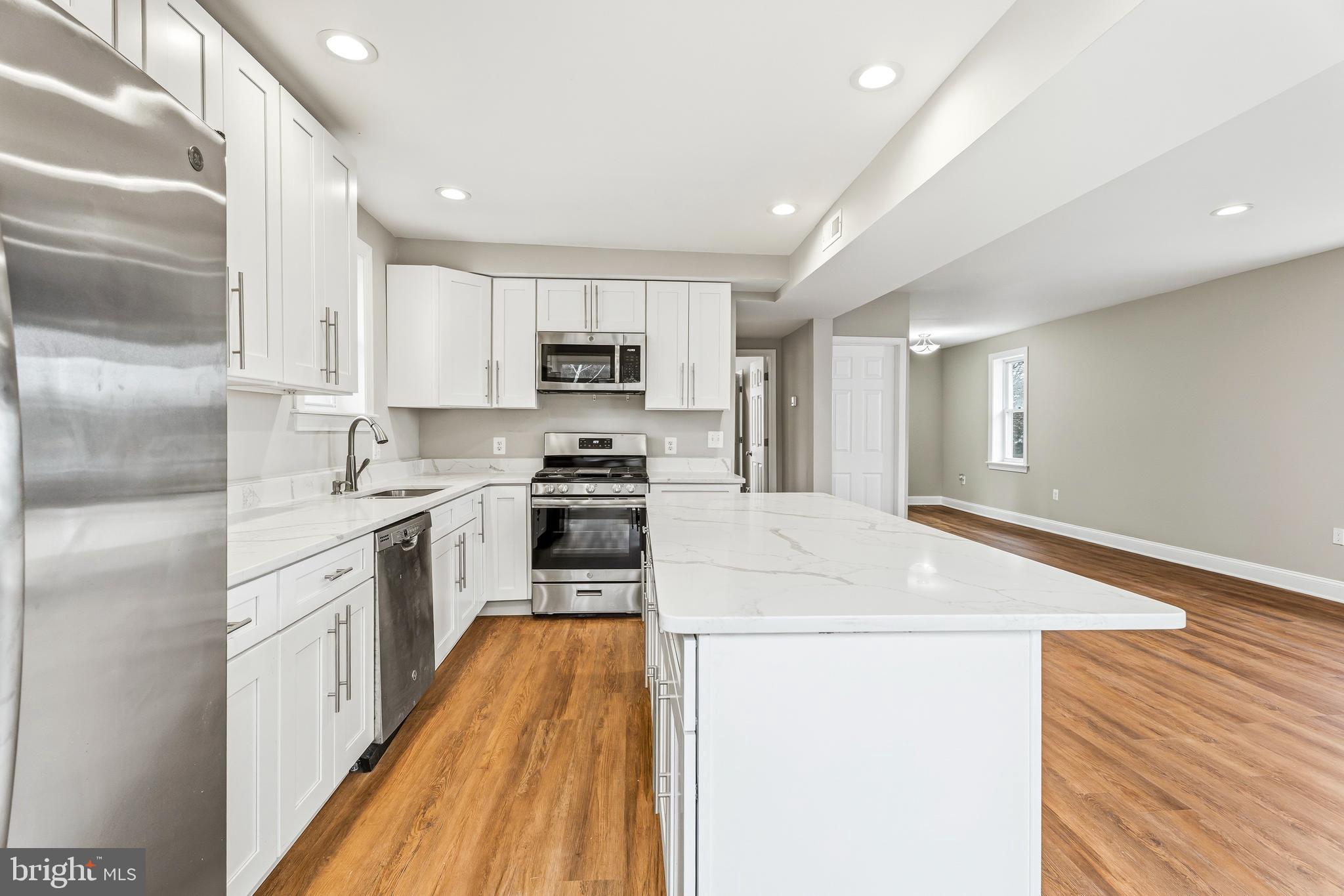 8000 Oakleigh Road Baltimore, MD 21234 - Photo 8 of 37 Kitchen