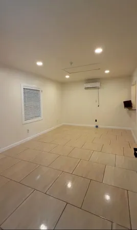 $825 | 3807 Brock Street, Houston, TX 77023