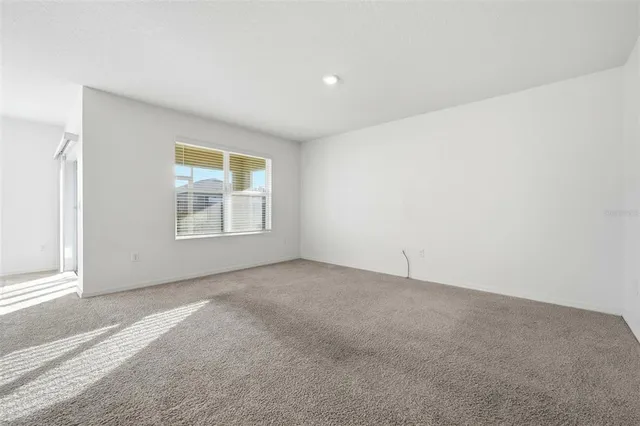 $2,100 | 2633 Grand Central Avenue, Tavares, FL 32778