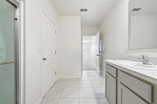 $2,100 | 2633 Grand Central Avenue, Tavares, FL 32778