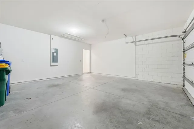 $2,100 | 2633 Grand Central Avenue, Tavares, FL 32778