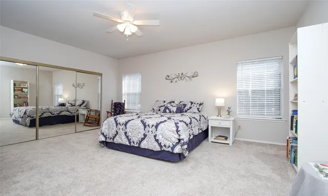 $137,000 | 17631 Red Oak Drive, Unit 7631, Houston, TX 77090