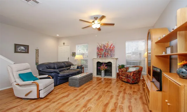 $137,000 | 17631 Red Oak Drive, Unit 7631, Houston, TX 77090