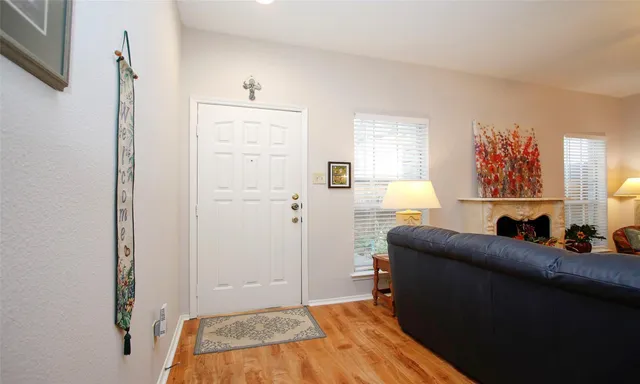 $137,000 | 17631 Red Oak Drive, Unit 7631, Houston, TX 77090