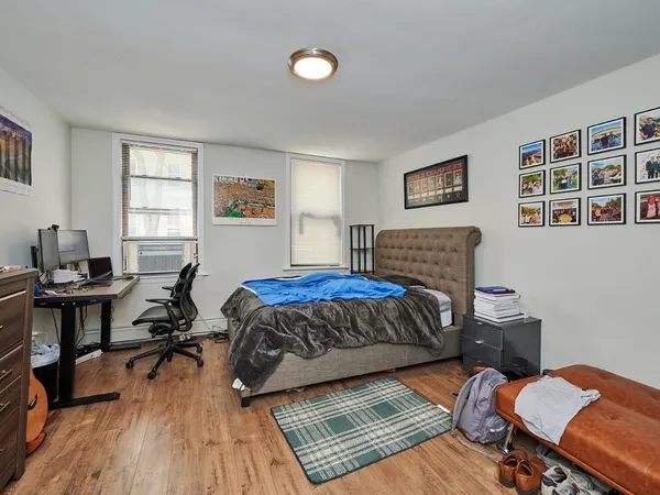 $6,500 | 241 E Street, Unit 1, Boston, MA 02127