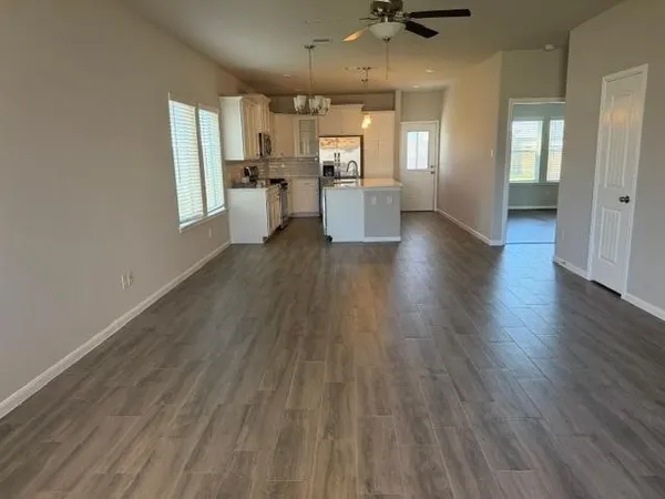 $2,400 | 1222 Obispo Court, Rosharon, TX 77583