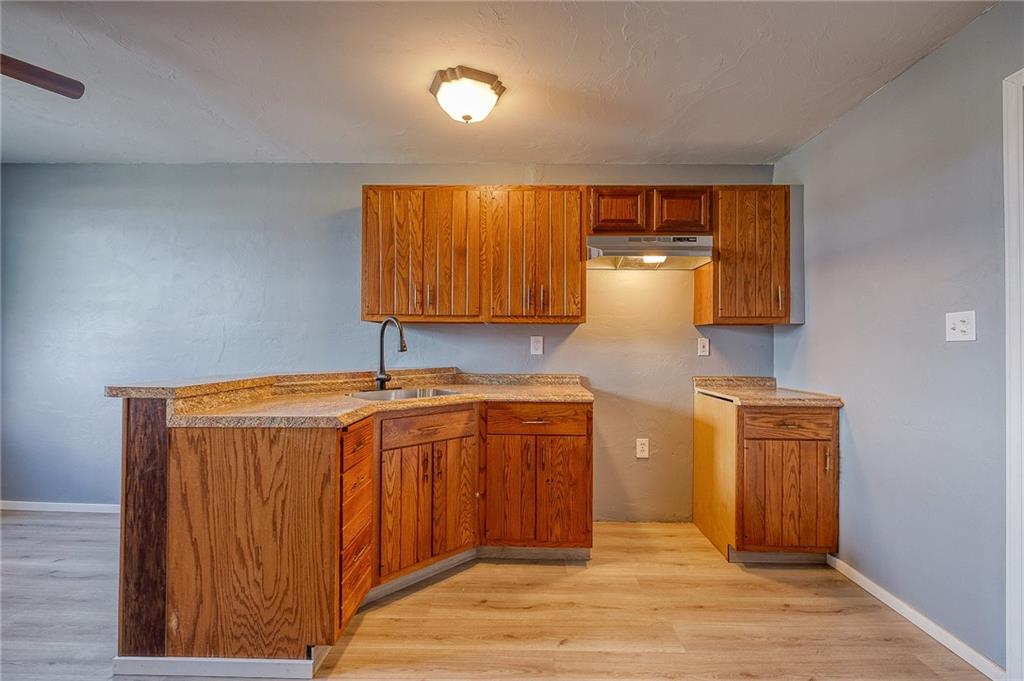 902 Island Avenue McKees Rocks, PA 15136 - Photo 3 of 20 Gallery Image 3