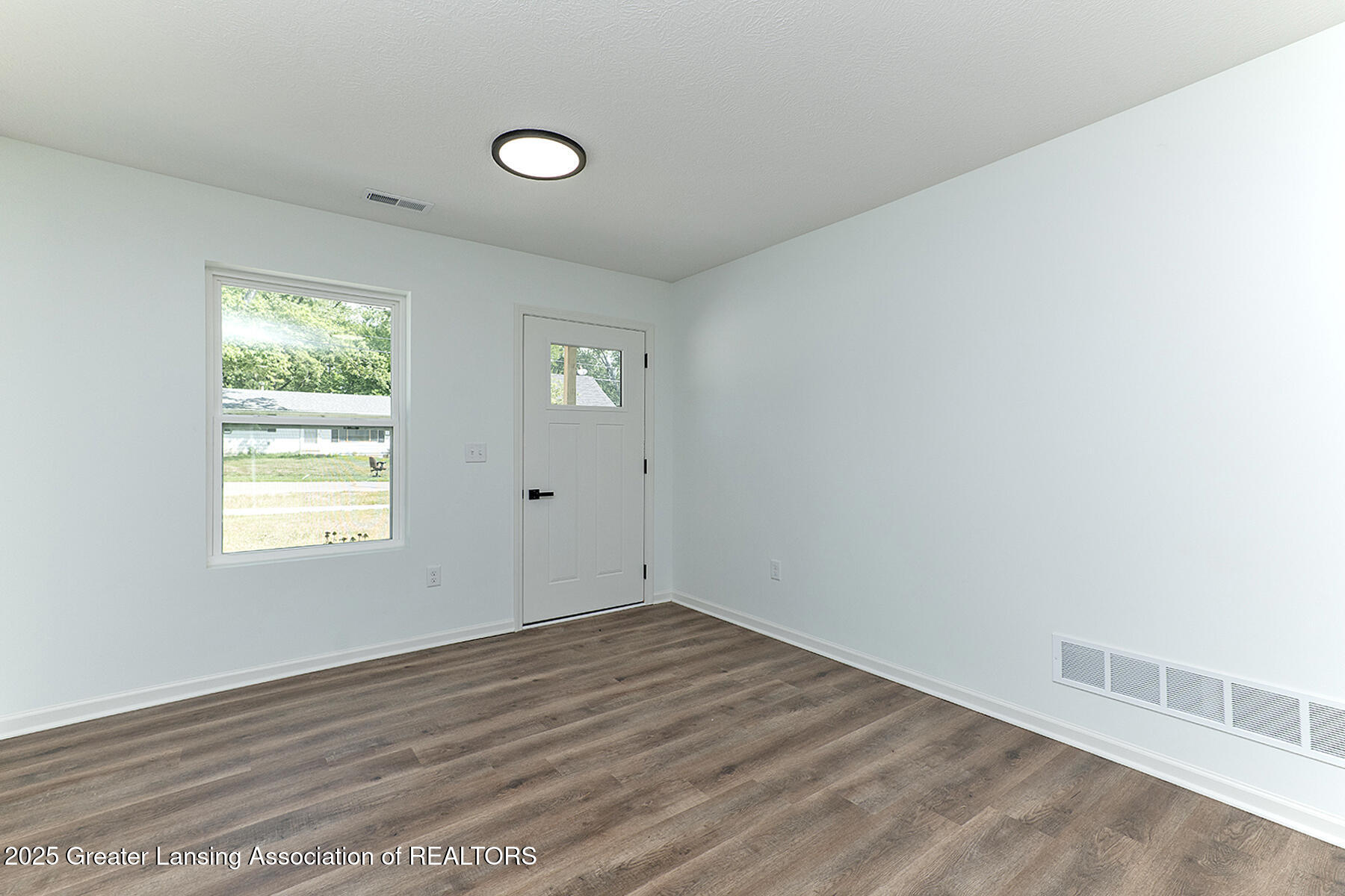 1429 Pierce Road Lansing, MI 48910 - Photo 8 of 25 _DSC9604