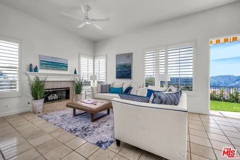 $11,500 | 16730 Calle De Catalina, Pacific Palisades, CA 90272