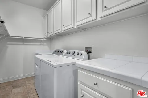 $11,500 | 16730 Calle De Catalina, Pacific Palisades, CA 90272