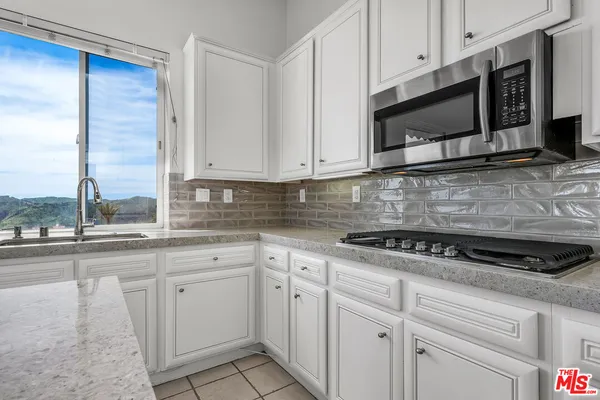 $11,500 | 16730 Calle De Catalina, Pacific Palisades, CA 90272