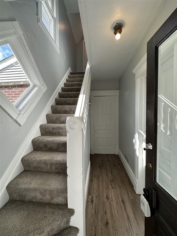 1925 Nichols Road Kalamazoo, MI 49006 - Photo 5 of 26