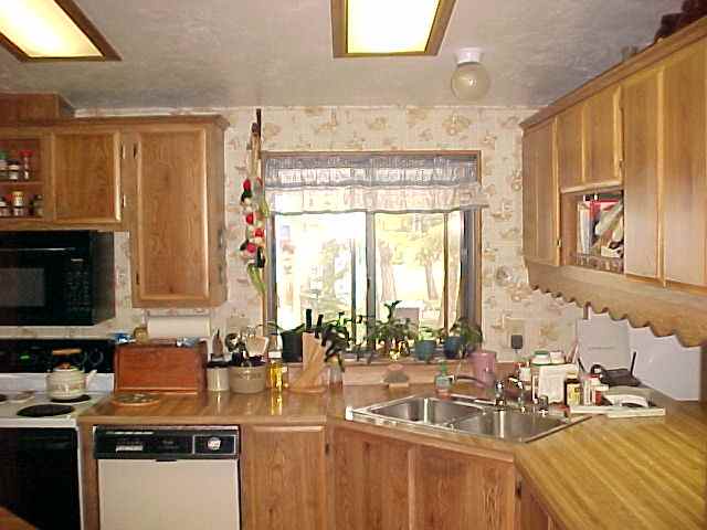 3842 White Pine Road Loon Lake, WA 99148 - Photo 3 of 9 Gallery Image 3