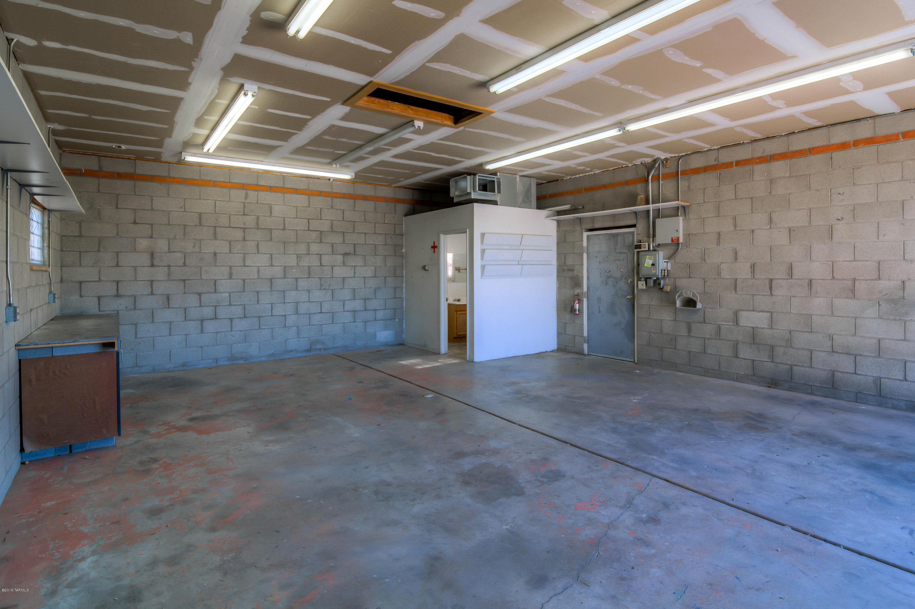 3550 North Olive Road Tucson, AZ 85719 - Photo 13 of 45