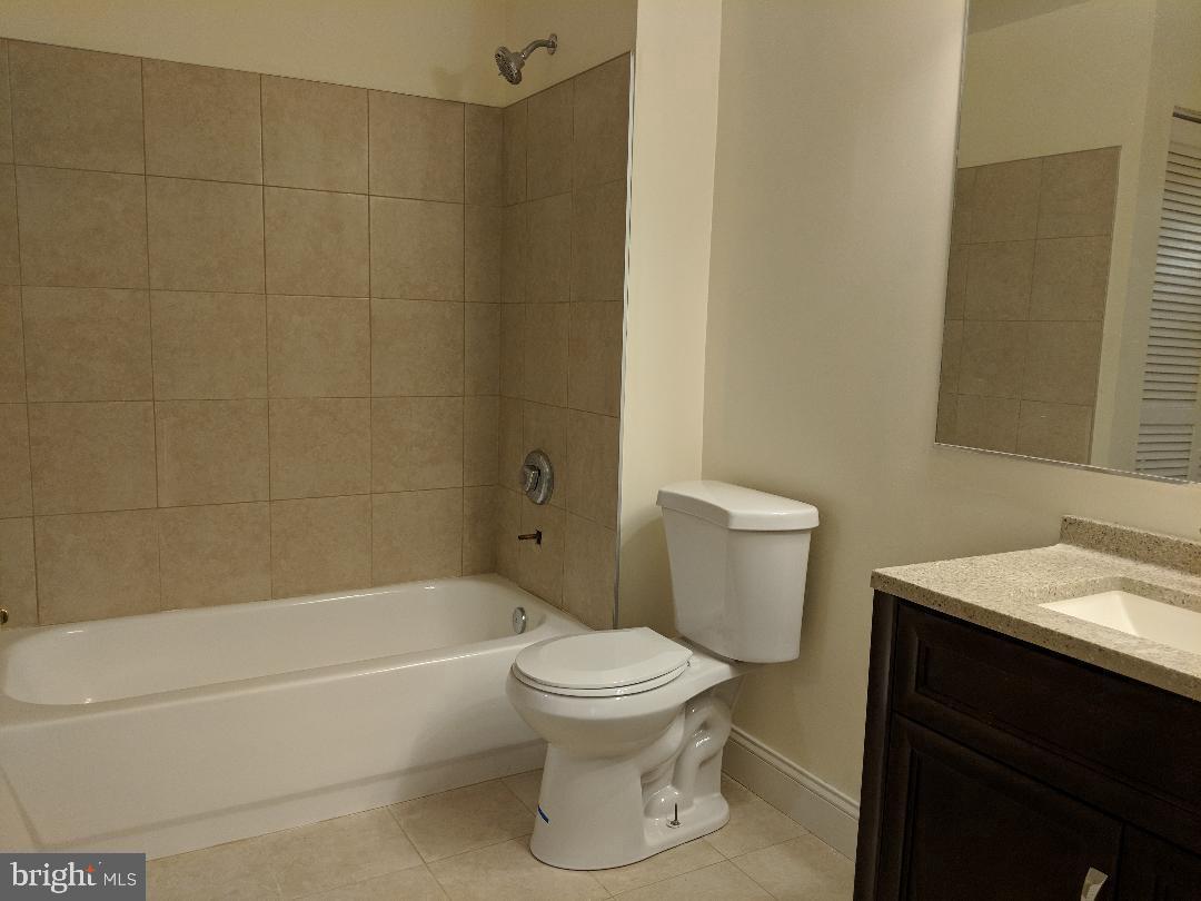 5563 Seminary Road, Unit 211 Falls Church, VA 22041 - Photo 5 of 10 Full bath